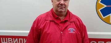 Чтобы спасти мужчину, фельдшер 2 км на спине нес больного до кареты скорой помощи